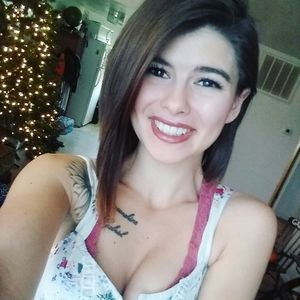 Meet your Posher, Lydia